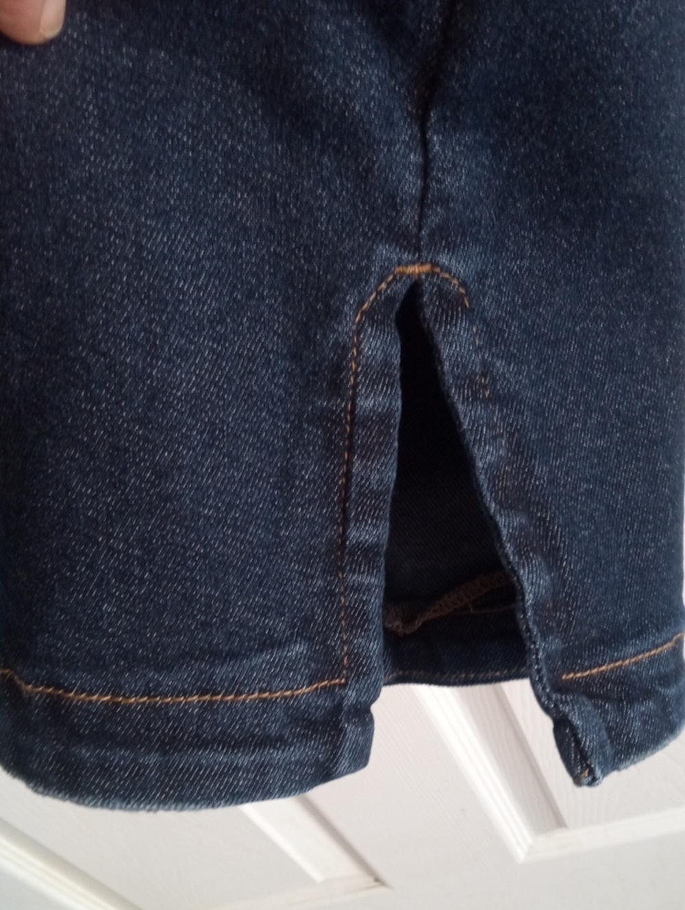 LOGO CROPPED JEANS - Picture 9 of 10